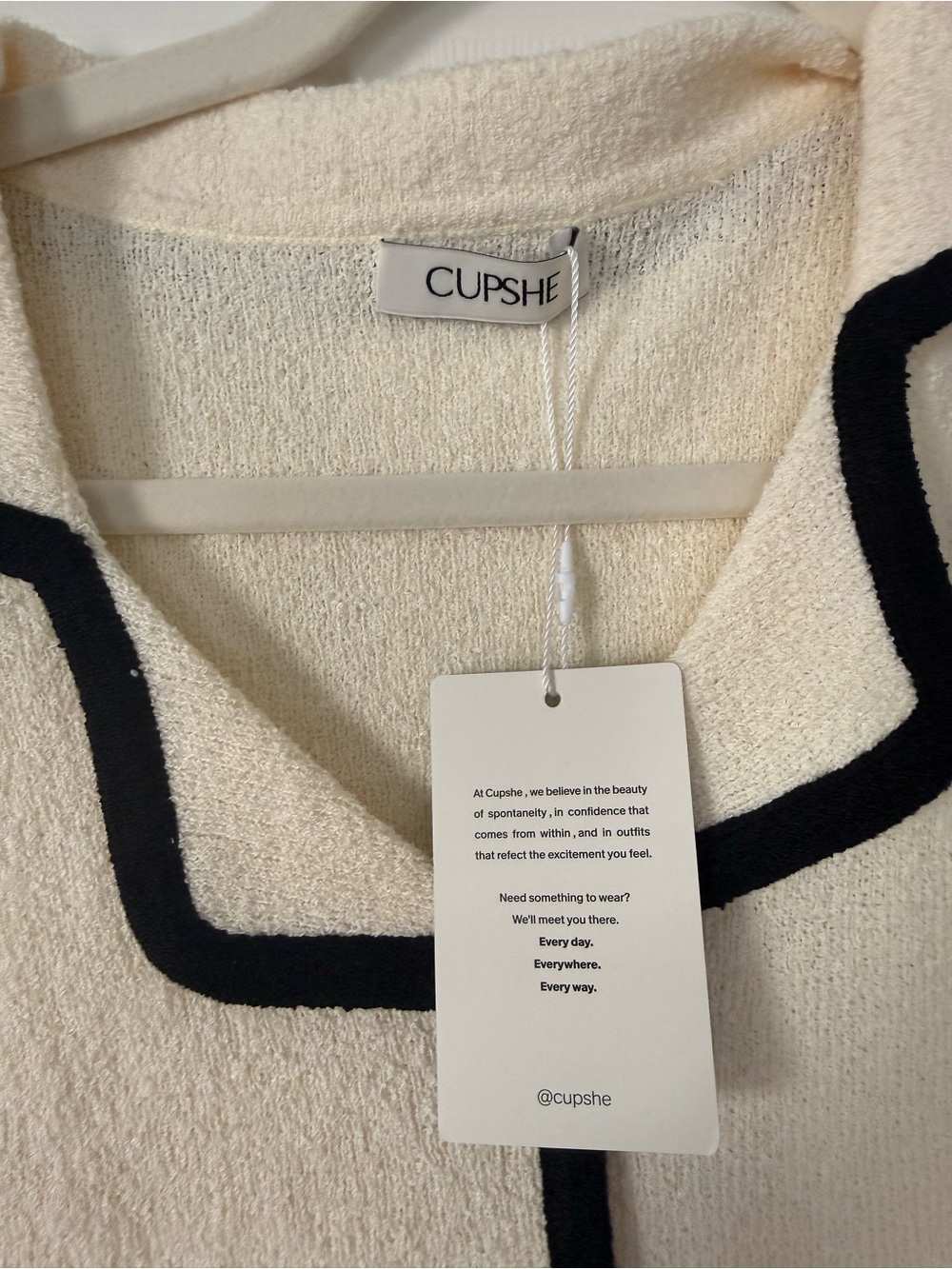 CUPSHE Cream Sleeveless Knit Top with Black Trim - Picture 2 of 5